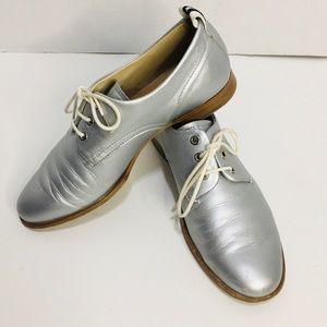 Rag &  Bone Oxfords Silver Metallic Leather  Size 36